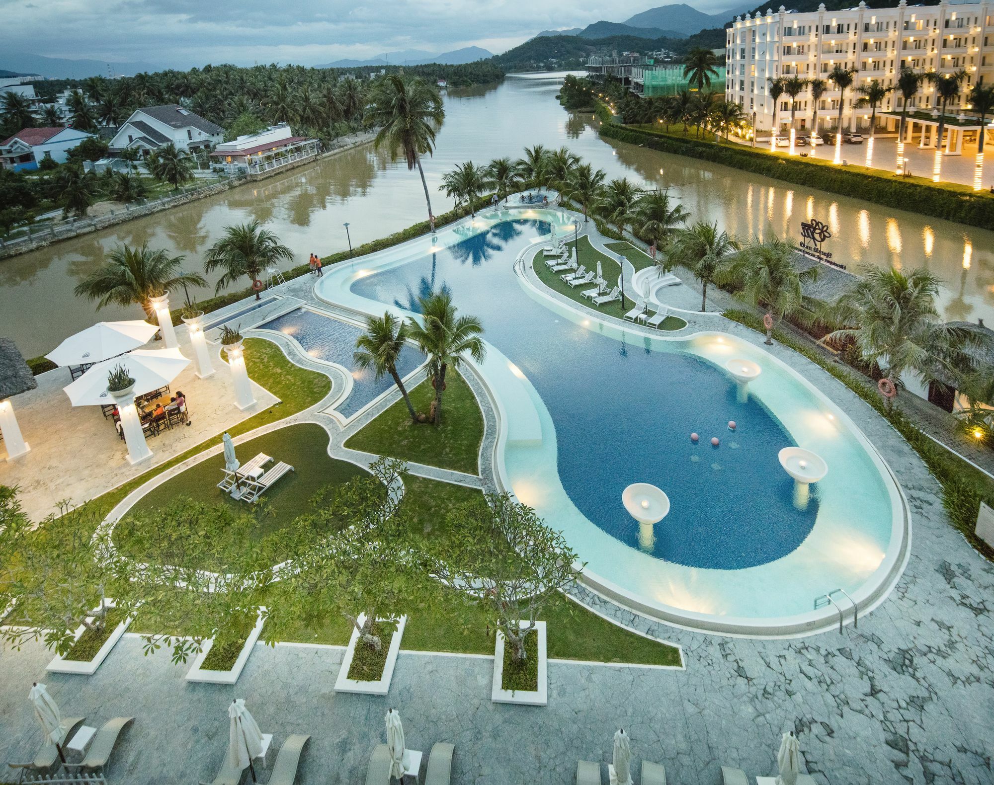 Cham Oasis Nha Trang Resort Condotel Екстер'єр фото